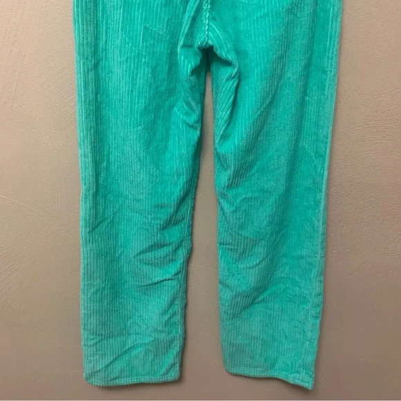 Levi’s Ribcage Straight Ankle Pants in Electric Green Corduroy Size 24 - Picture 10 of 16